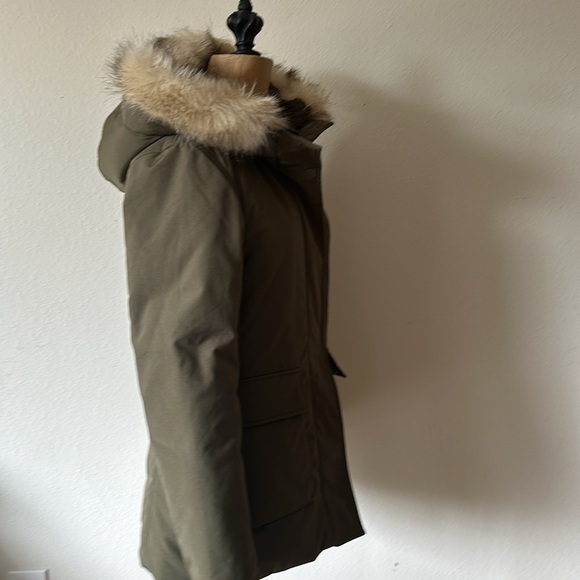Uniqlo sz XS Down Hybrid parka with faux fur hood insulated green zip/snap VGUC - Picture 6 of 9